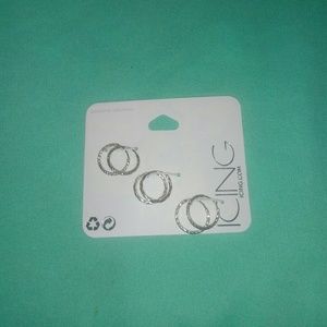 Icing small hoop earrings